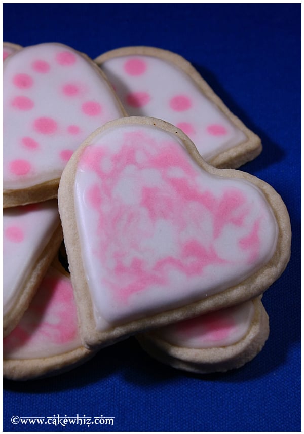 Glace Icing Heart Cookies - CakeWhiz