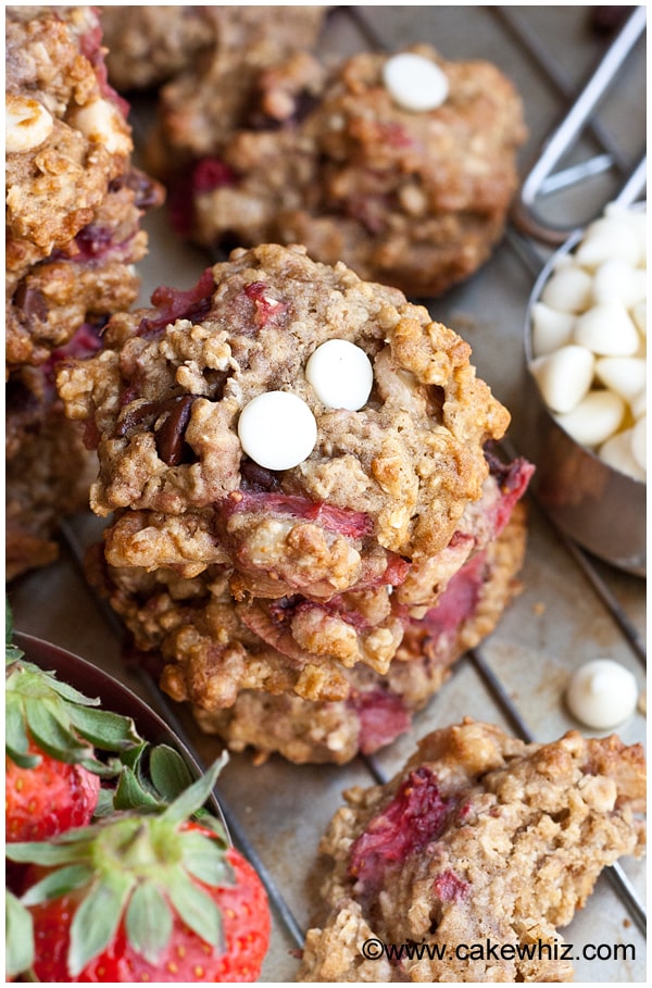 Strawberry oatmeal cookies