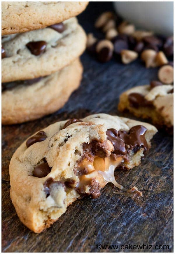 Cashew Caramel Chocolate Chip Cookies