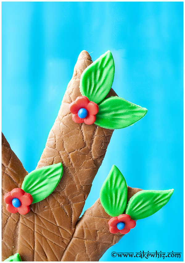 How to Make a Chocolate Tree CakeWhiz