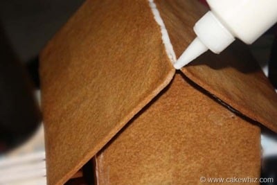 how to assemble a gingerbread house 10