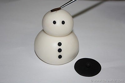 how to make a fondant snowman 10