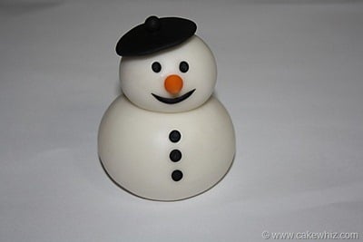 how to make a fondant snowman 16