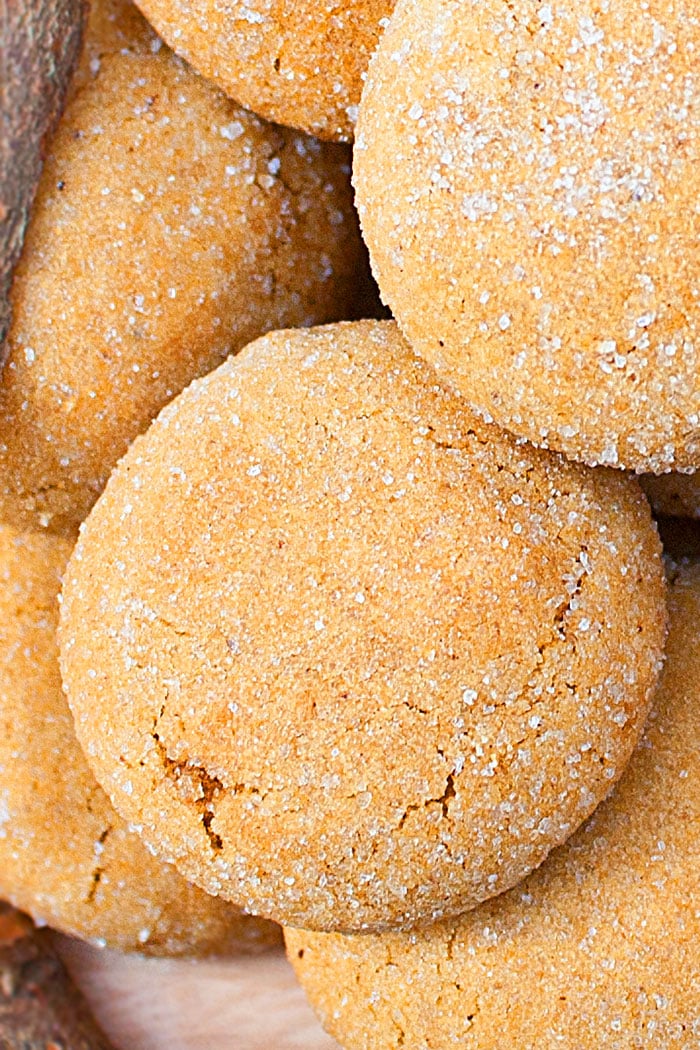 Easy Ginger Molasses Cookies Recipe