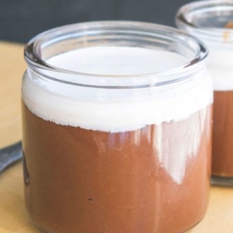 Easy Vegan Chocolate Pudding in Glass Jar (No eggs and no milk).