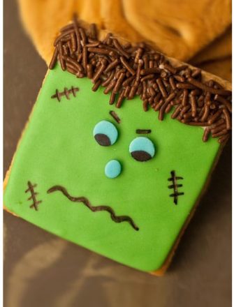 Easy Frankenstein Cookies (Halloween Cookies)
