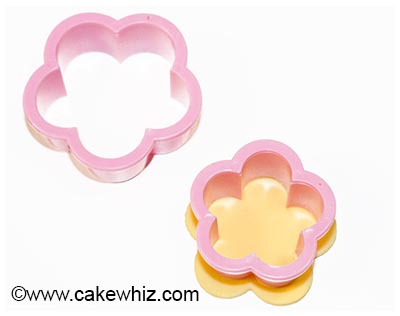 how to make easy fondant buttons 25