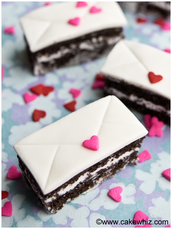 mini love letter cakes 4