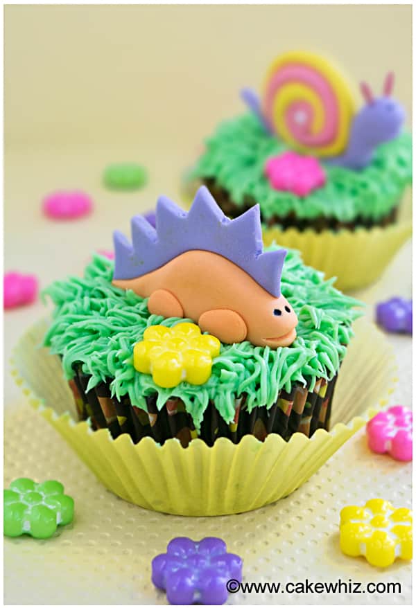 Easy Dinosaur Cupcakes - CakeWhiz