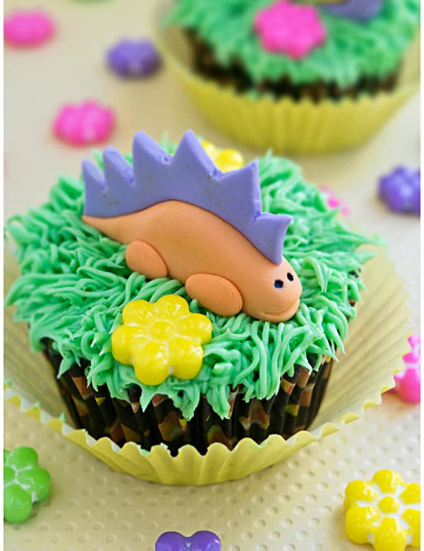 Easy Dinosaur Cupcakes