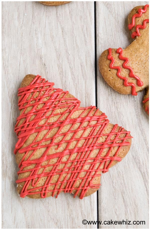 Soft and Easy Gingerbread Cookie Recipe 