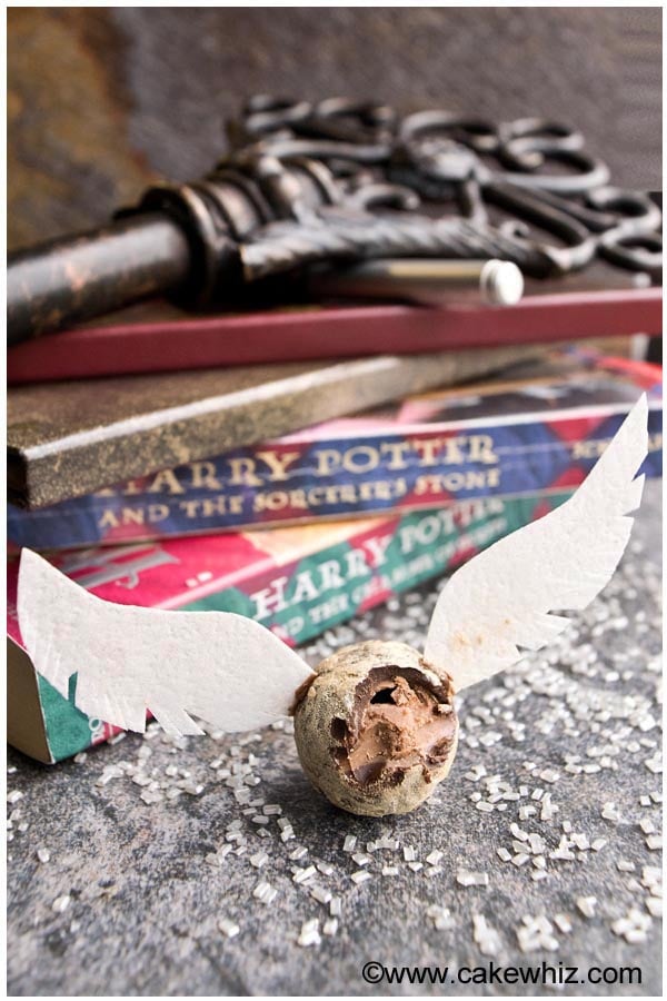 DIY Golden Snitch Truffles {Harry Potter} - CakeWhiz