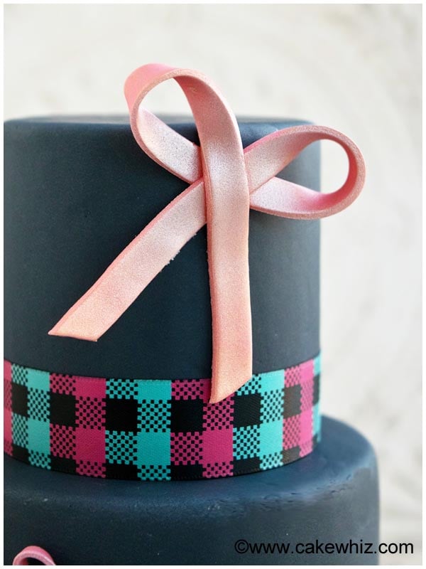 Cake with Bow Made Out of Fondant