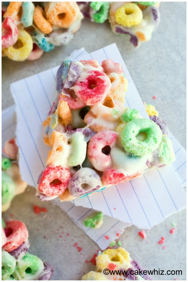 Rainbow Cereal Bars {3 Ingredients} - CakeWhiz