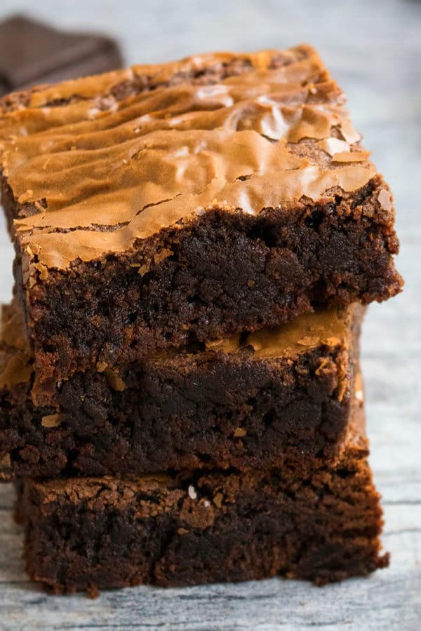 3 Ingredient Nutella Brownies {Super Fudgy!} - CakeWhiz