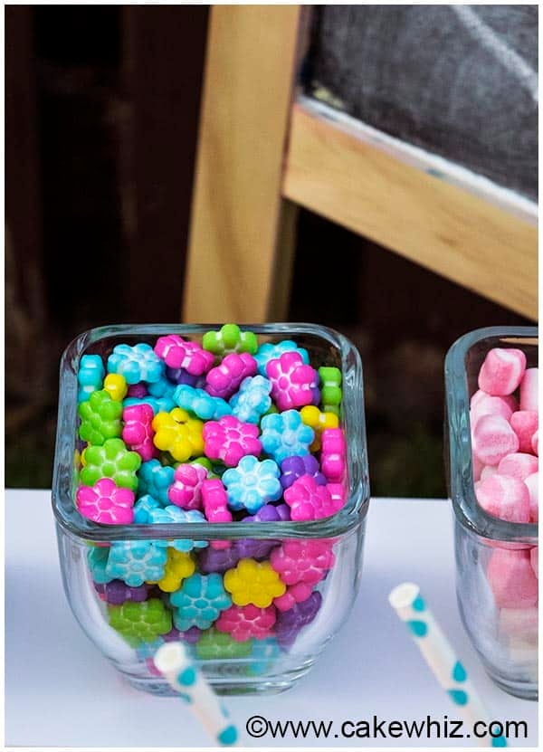 Mothers Day Dessert Table - CakeWhiz