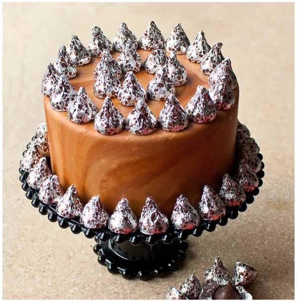 Chocolate Cake Decorating Tutorials – Cake Geek Magazine