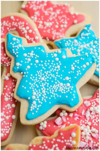 How To Make Royal Icing Recipe - CakeWhiz