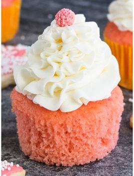 Easy Pink Champagne Cupcakes Recipe With Champagne Buttercream Frosting