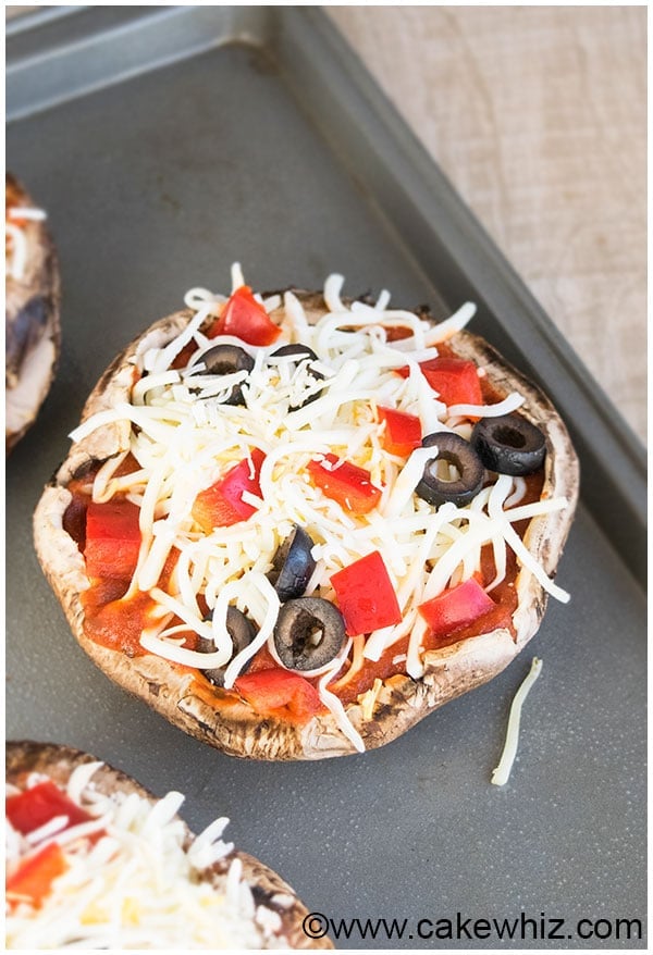 Portobello Mushroom Pizza (Low Carb Recipe) - CakeWhiz