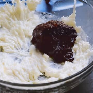 Blackberry puree added to butter mixture. 