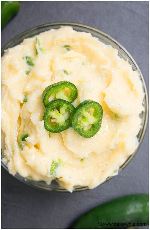 Jalapeno Garlic Mashed Potatoes Recipe- Quick and Easy