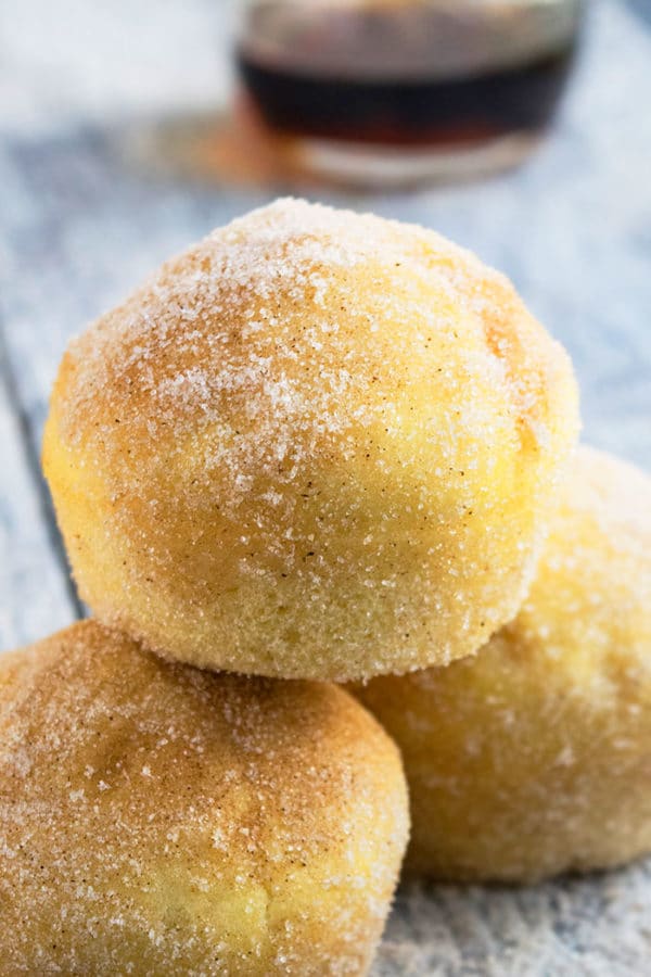 Cinnamon Muffins - CakeWhiz