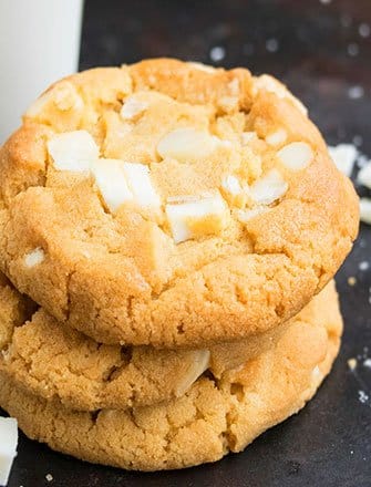 Easy White Chocolate Macadamia Nut Cookies Recipe (Soft and Chewy)