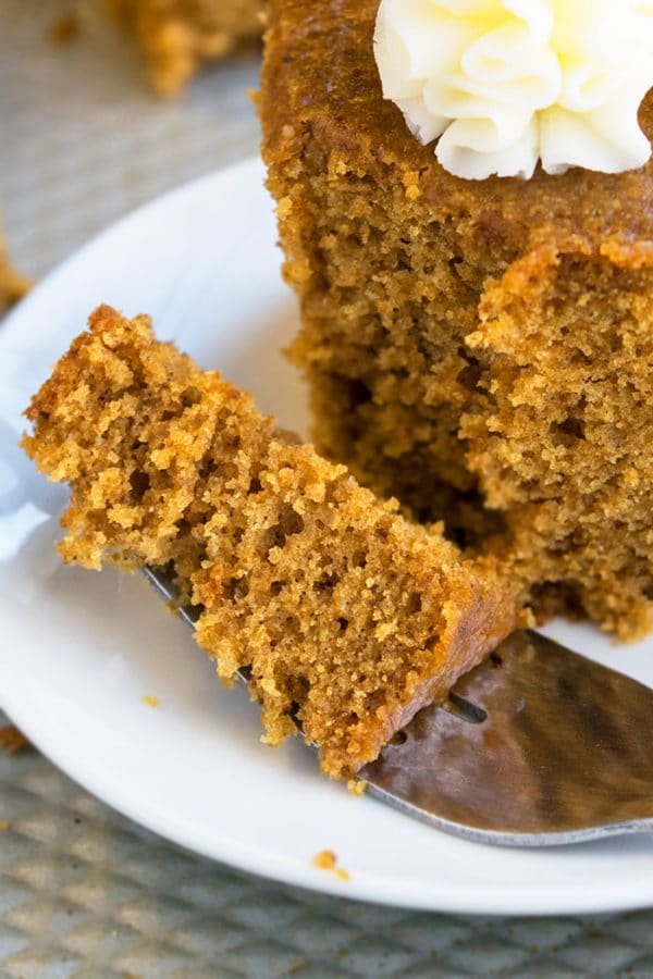 easy-gingerbread-recipe-gingerbread-cake-cakewhiz