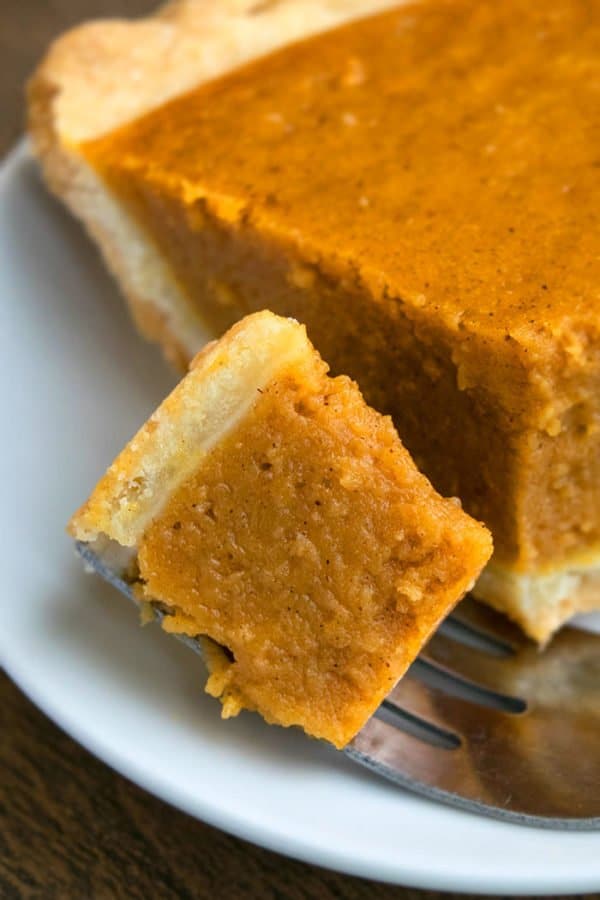 Easy Pumpkin Pie Recipe {5 Ingredients} Cakewhiz