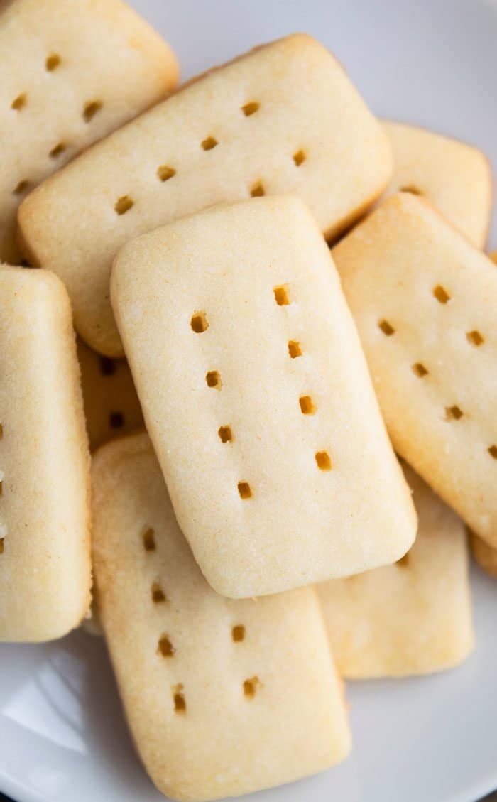 Best Shortbread Cookies {3 Ingredients} - CakeWhiz