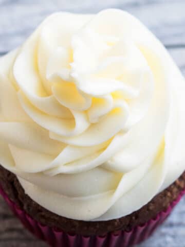 Best Easy Sugar Free Frosting Without Powdered Sugar on Top of Chocolate Cupcake.