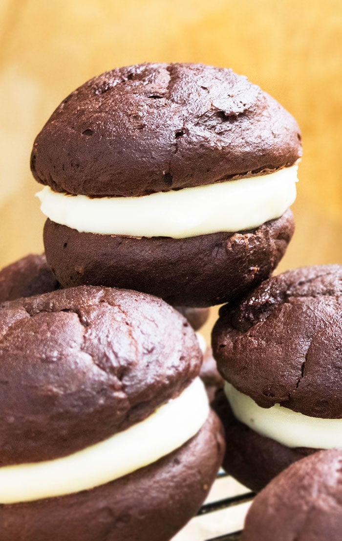 Chocolate Whoopie Pie Recipe with Marshmallow Filling