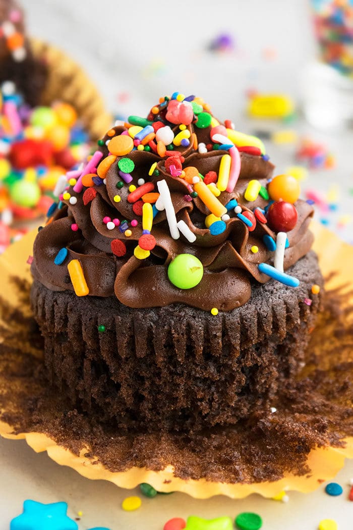Easy Happy Birthday Cupcake