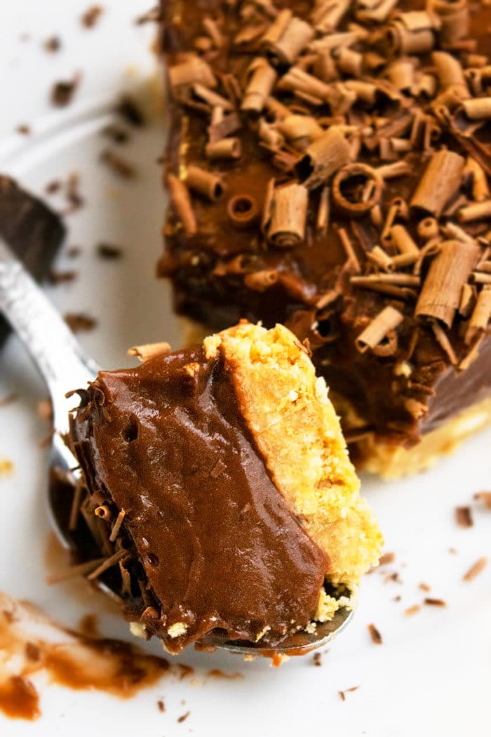 Best Homemade Chocolate Peanut Butter Pie Bite