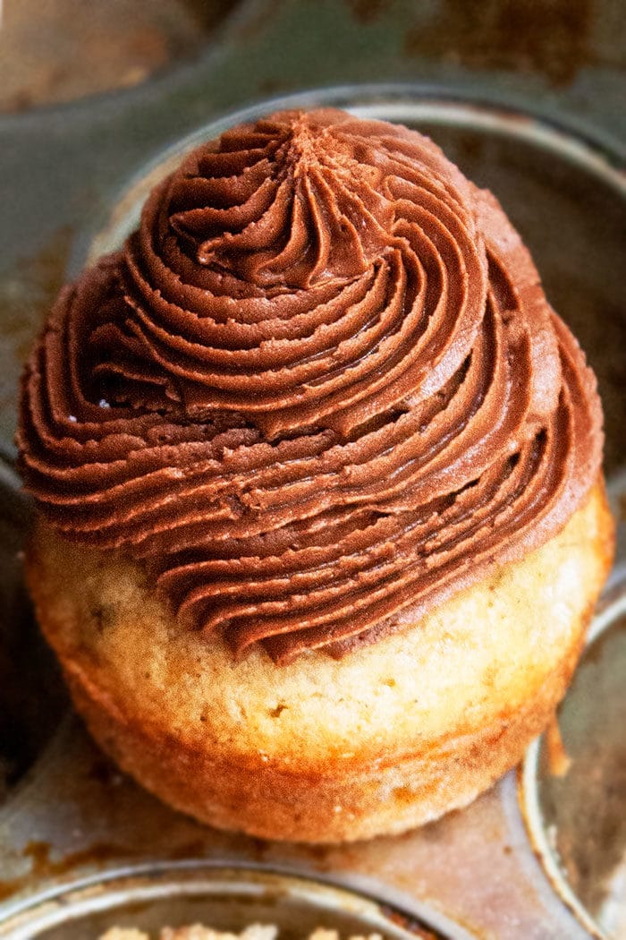 Chocolate Cream Cheese Buttercream Icing