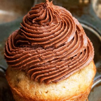 Easy Chocolate Cream Cheese Frosting Recipe