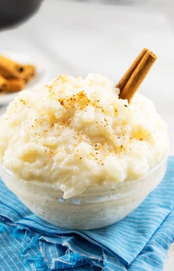 Easy Rice Pudding {So Creamy!} - CakeWhiz