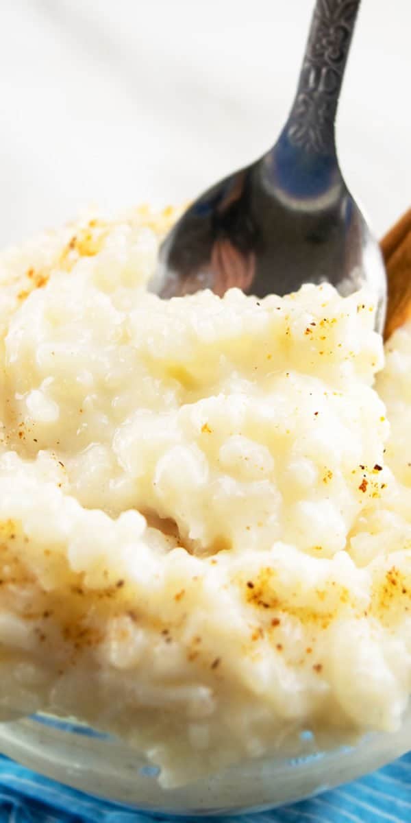 Easy Rice Pudding {So Creamy!} - CakeWhiz