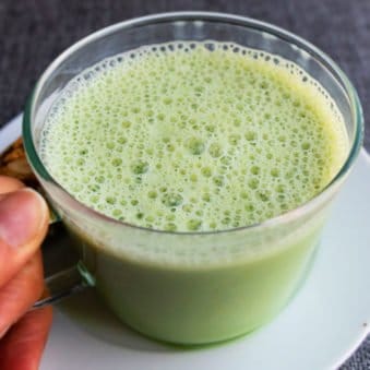 Matcha Green Tea Smoothie - A Beautiful Mess