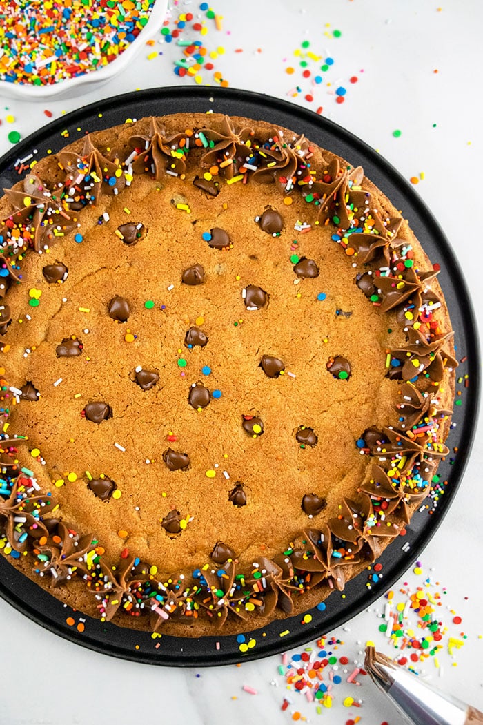 Cookie Cake {W/ Chocolate Chips + M&Ms} | Life Made Simple