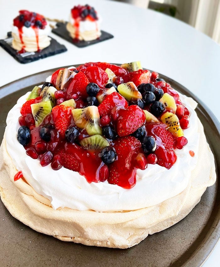 Easy Homemade Strawberry Pavlova on Round Baking Tray 