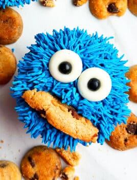 Easy Cookie Monster Cupcakes With Buttercream Icing (Sesame Street Cupcakes) on White Background
