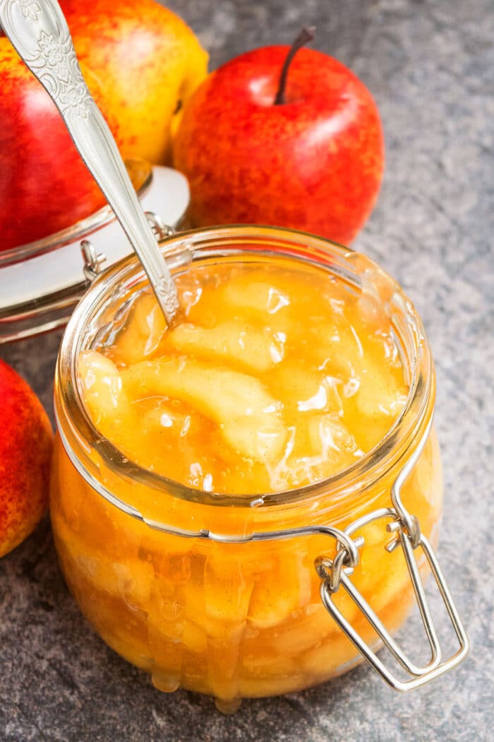 Homemade Apple Pie Filling {Fresh Apples} - CakeWhiz