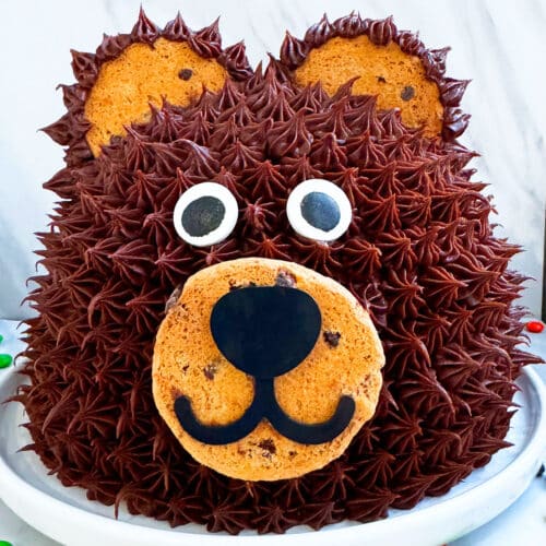 Teddy bear cake I made as a total beginner for someone a few years ago :  r/Baking