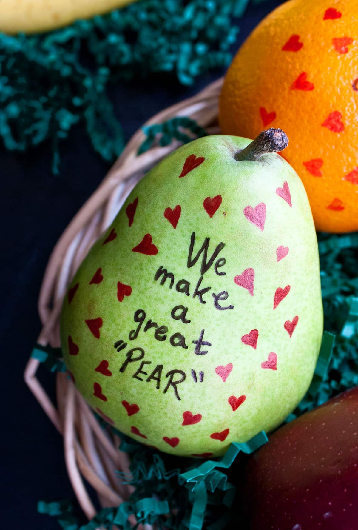 Valentine's Day Pears With A Cute Note: "We Make A Great Pear."
